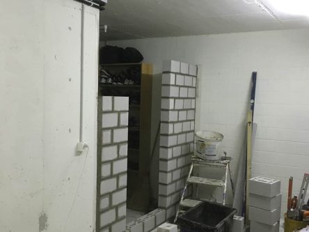 Mauer erstellen in der Brauerei